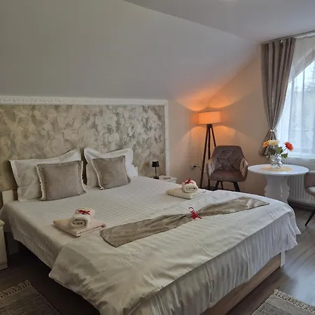 Casa Ana Maria Alojamento de Acomodação e Pequeno-almoço Cisnădie
